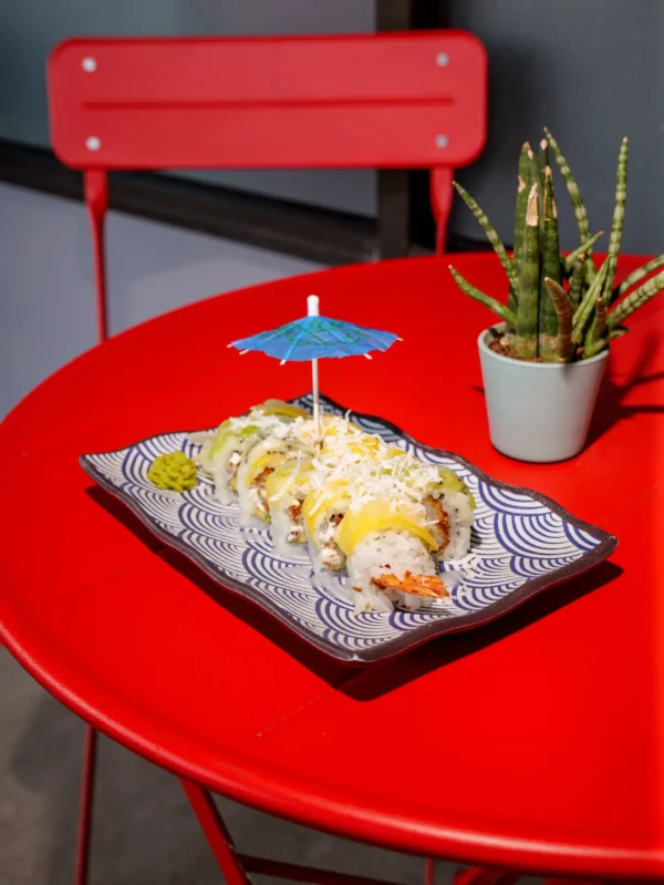 TROPICAL ROLL